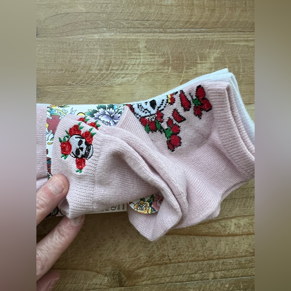 Ed Hardy Ladies Fashion Quarter Socks 6 Pack Pink New - Picture 6 of 8
